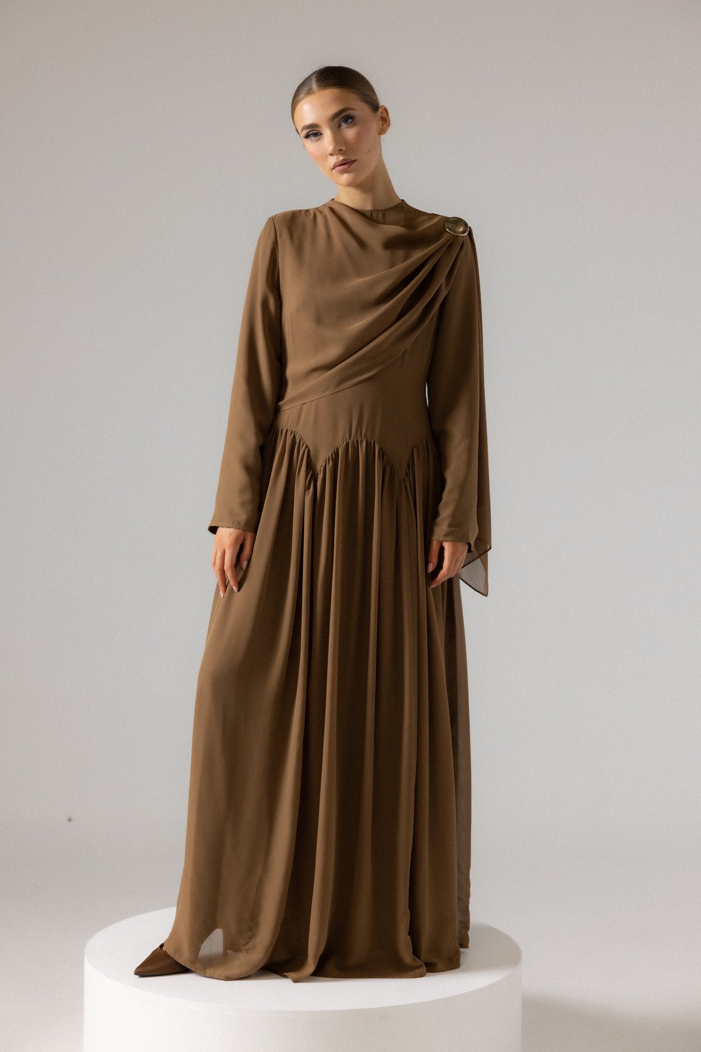 ERINA DRESS MAPEL