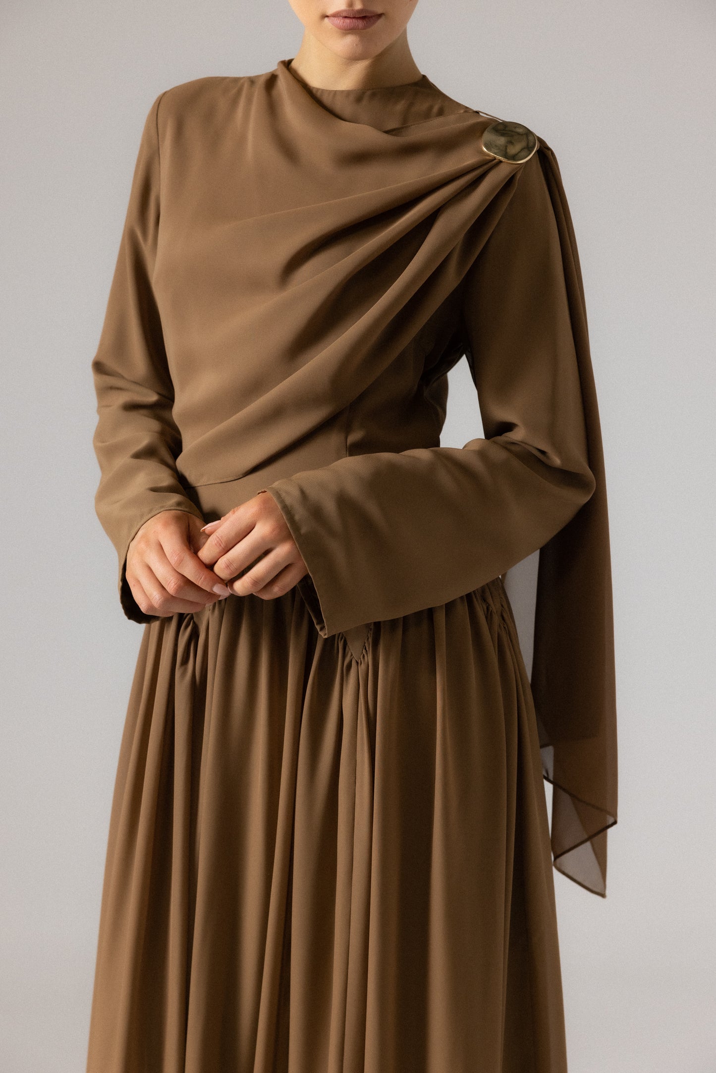 ERINA DRESS MAPEL