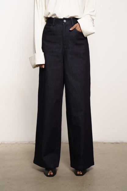 ELARA DENIM JEANS
