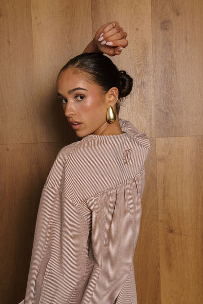 VELA BUTTON UP